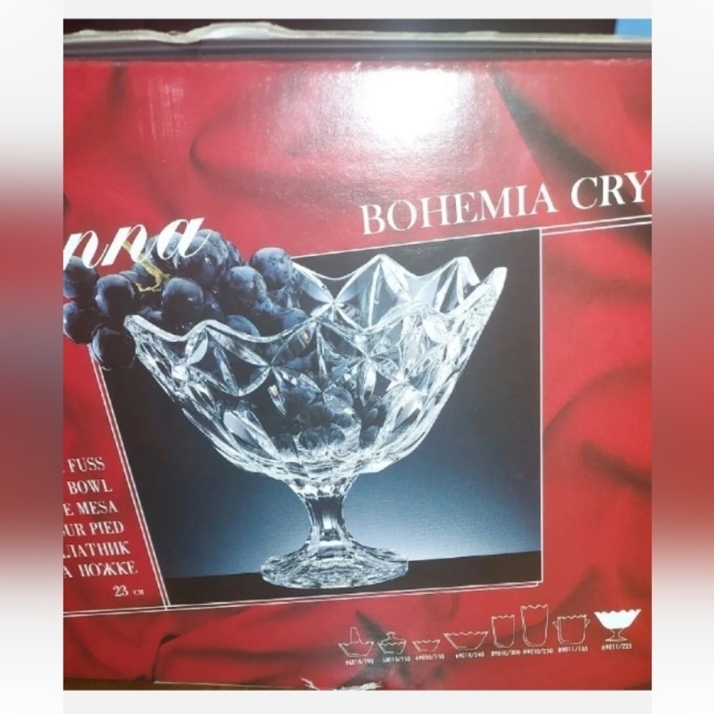 DONNA BOHEMIA CRYSTAL PRIMa  collection footed BOWL 23 cm